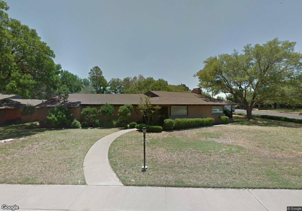 2209 Bedford Dr, Midland, TX 79701 - photo 1