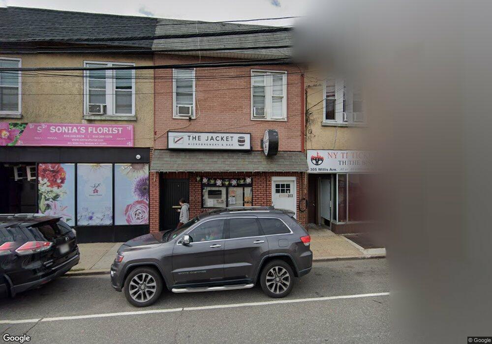 305 Willis Ave, Mineola, NY 11501 - photo 1