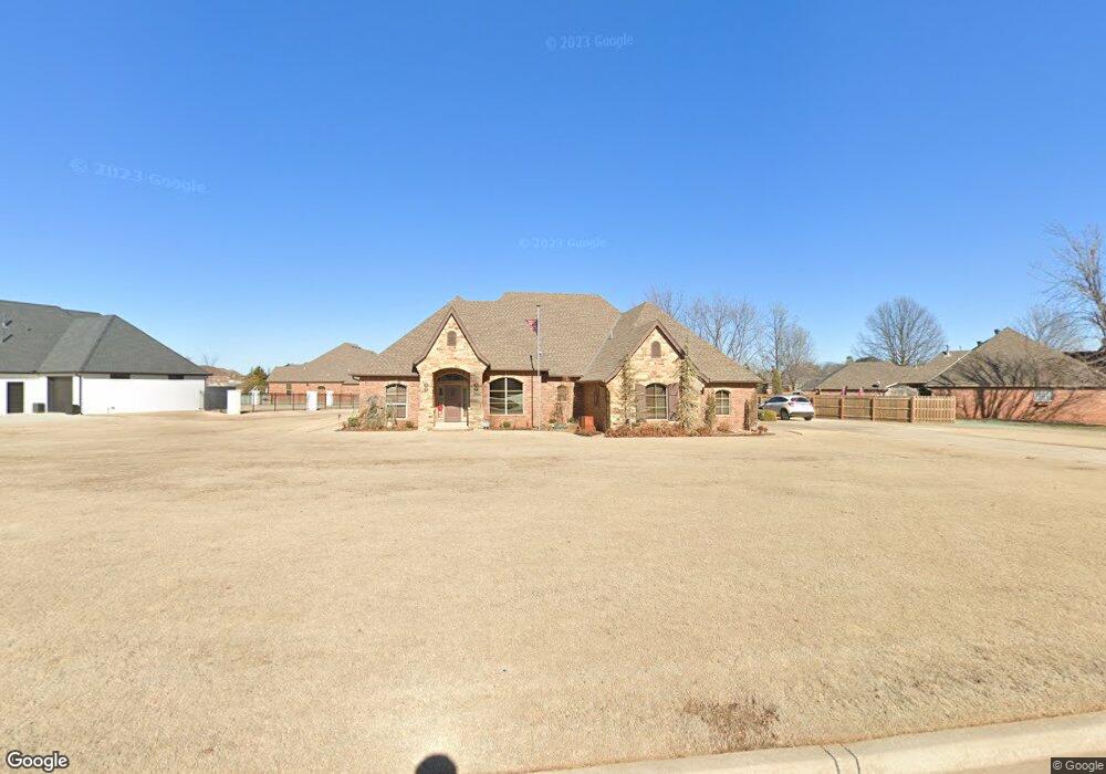 1105 Troon Cir, Shawnee, OK 74801 - photo 1