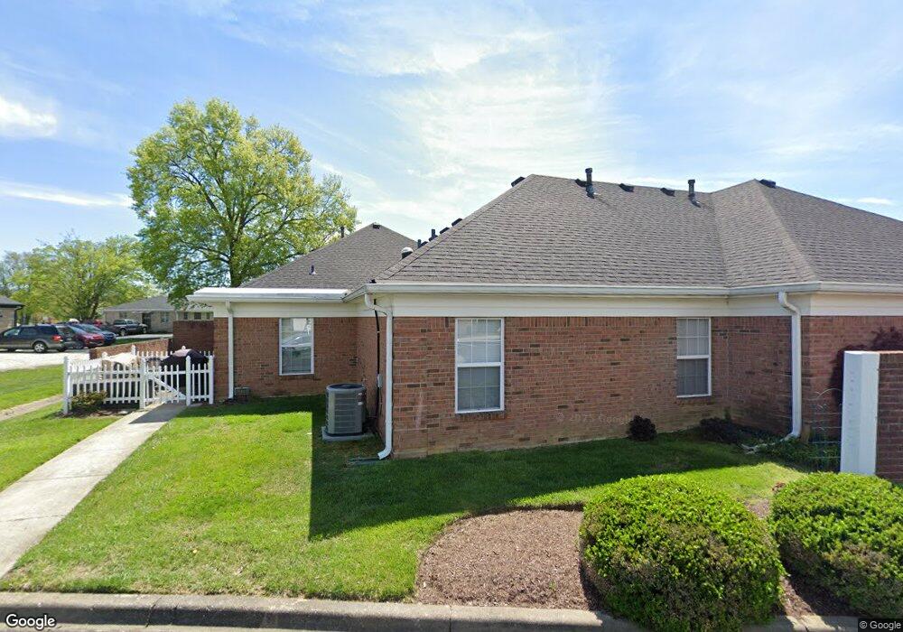 8407 Elsie Ct, Louisville, KY 40228 - photo 1