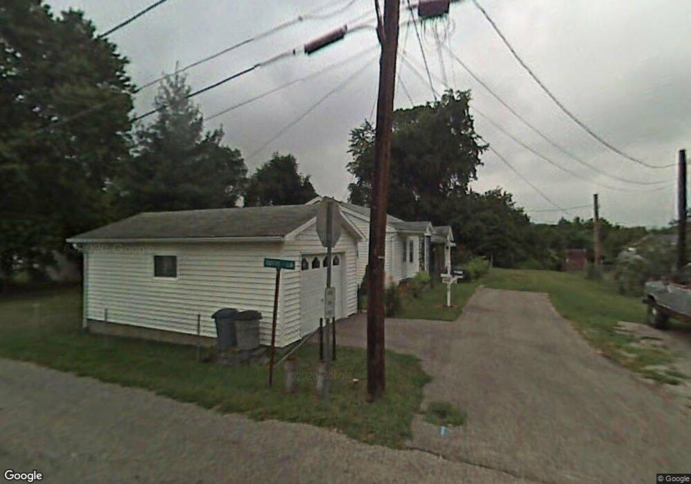 210 Marshall Ave, Dunbar, WV 25064 - photo 1