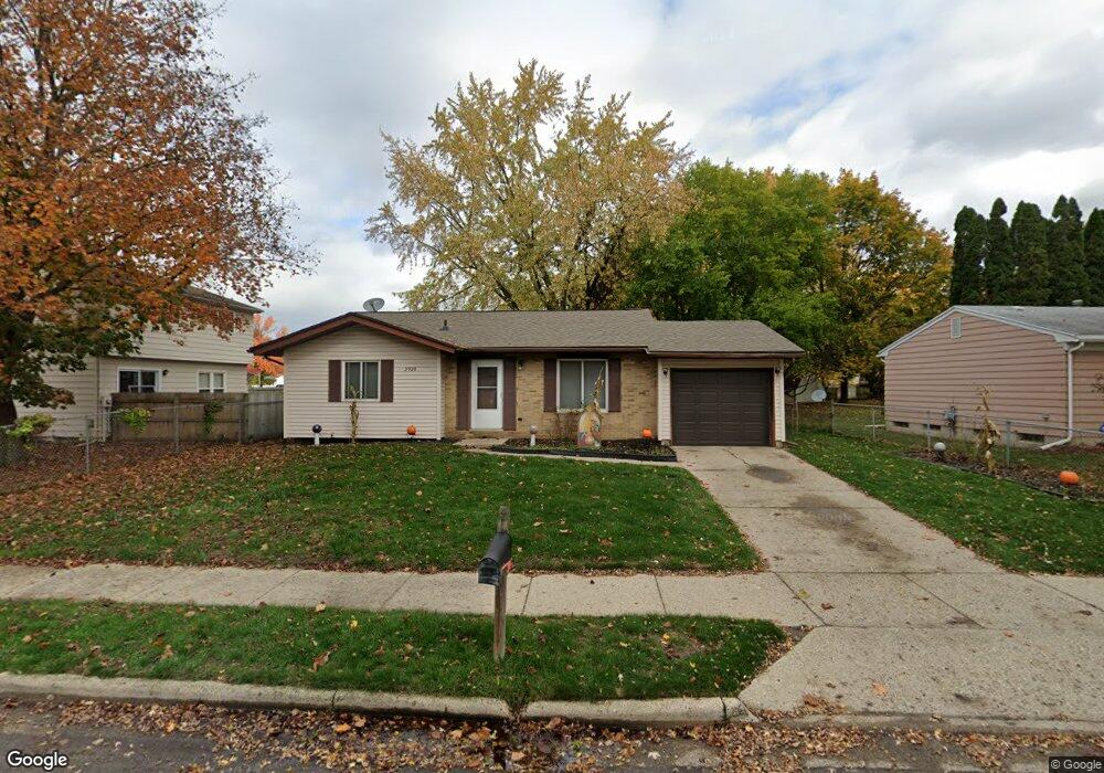 3928 Limerick Cir, Lansing, MI 48911 - photo 1