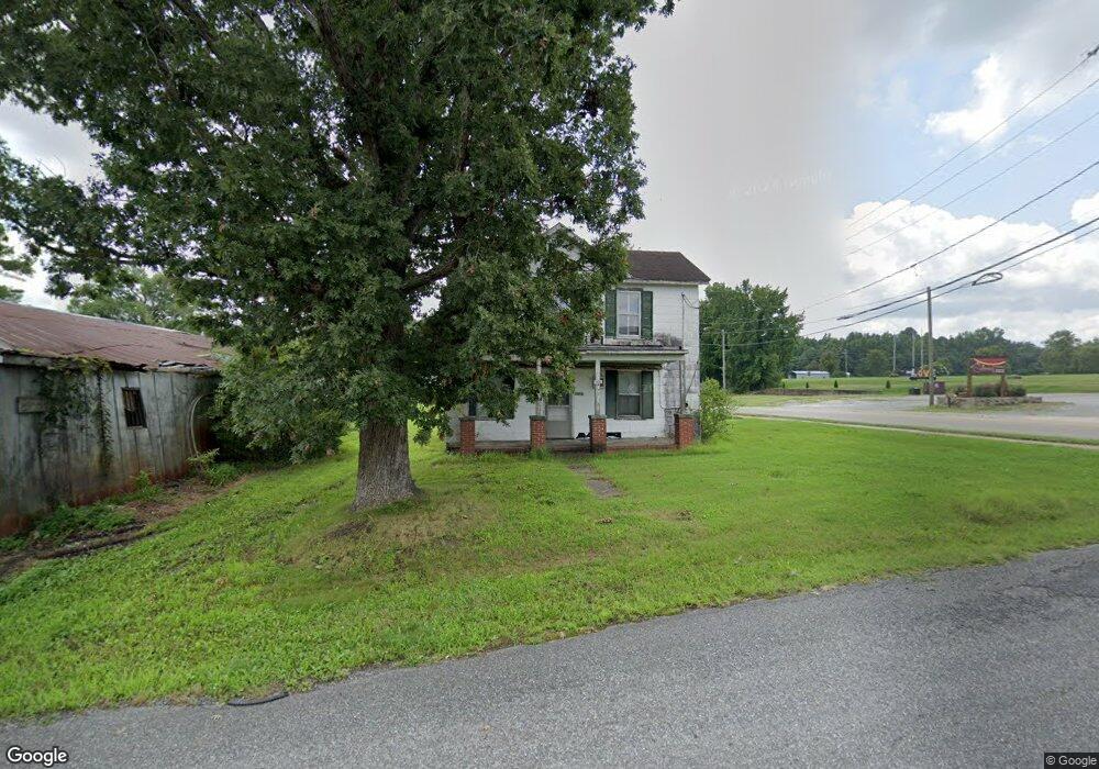 1401 5th St, Victoria, VA 23974 - photo 1