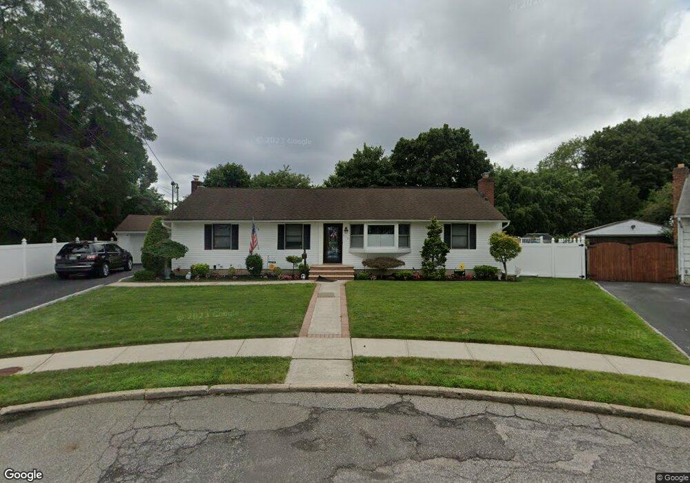 912 Midwood Dr, North Bellmore, NY 11710 - photo 1