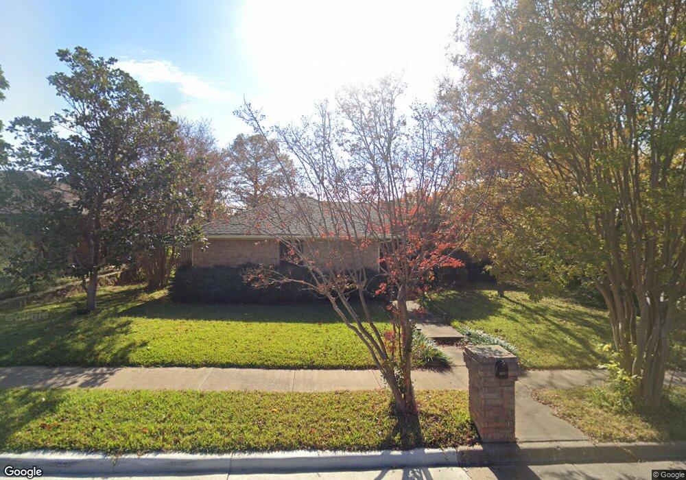 1300 Fieldstone Dr, Bedford, TX 76022 - photo 1