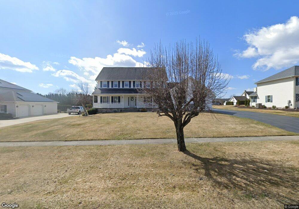 915 Greenfield Rd, Moscow, PA 18444 - photo 1