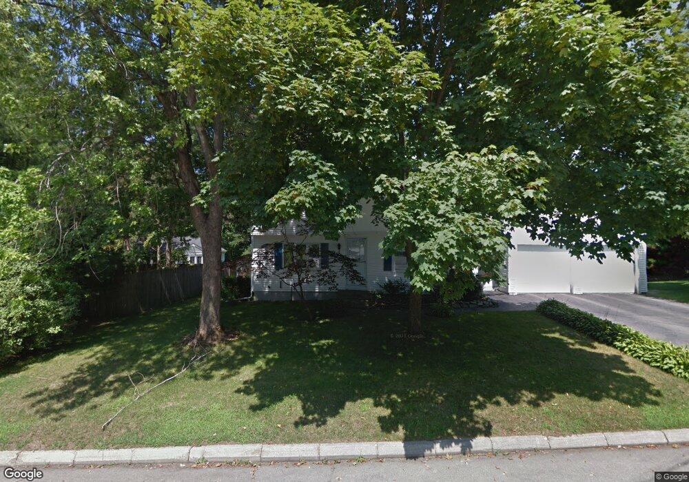 590 Oak St, Manchester, NH 03104 - photo 1