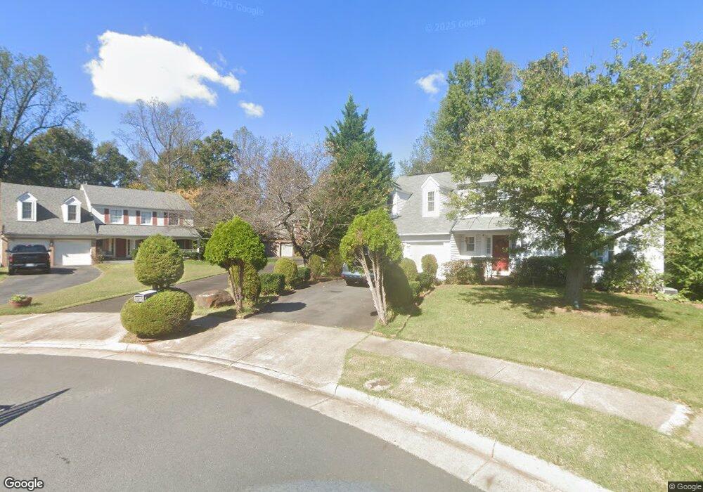 13532 Smallwood Ln, Chantilly, VA 20151 - photo 1