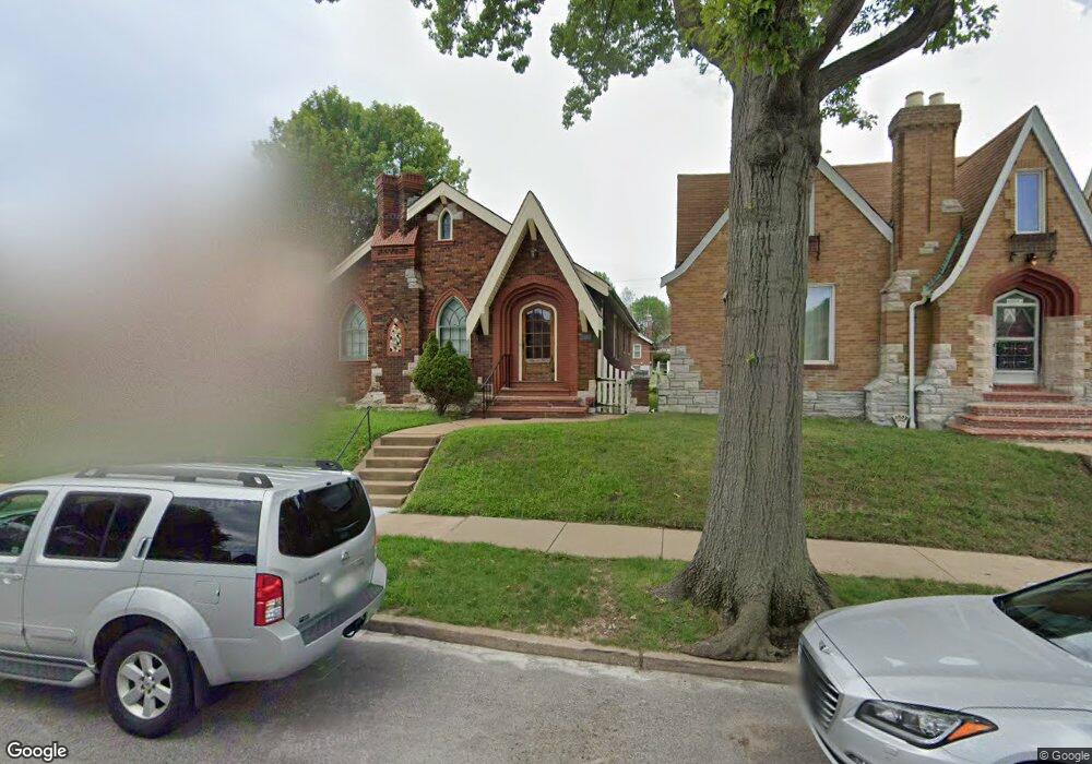 4647 Penrose St, Saint Louis, MO 63115 - photo 1