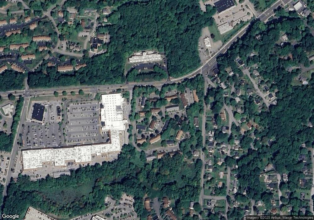 7 Poplar Cir unit 7, Peekskill, NY 10566 - photo 1