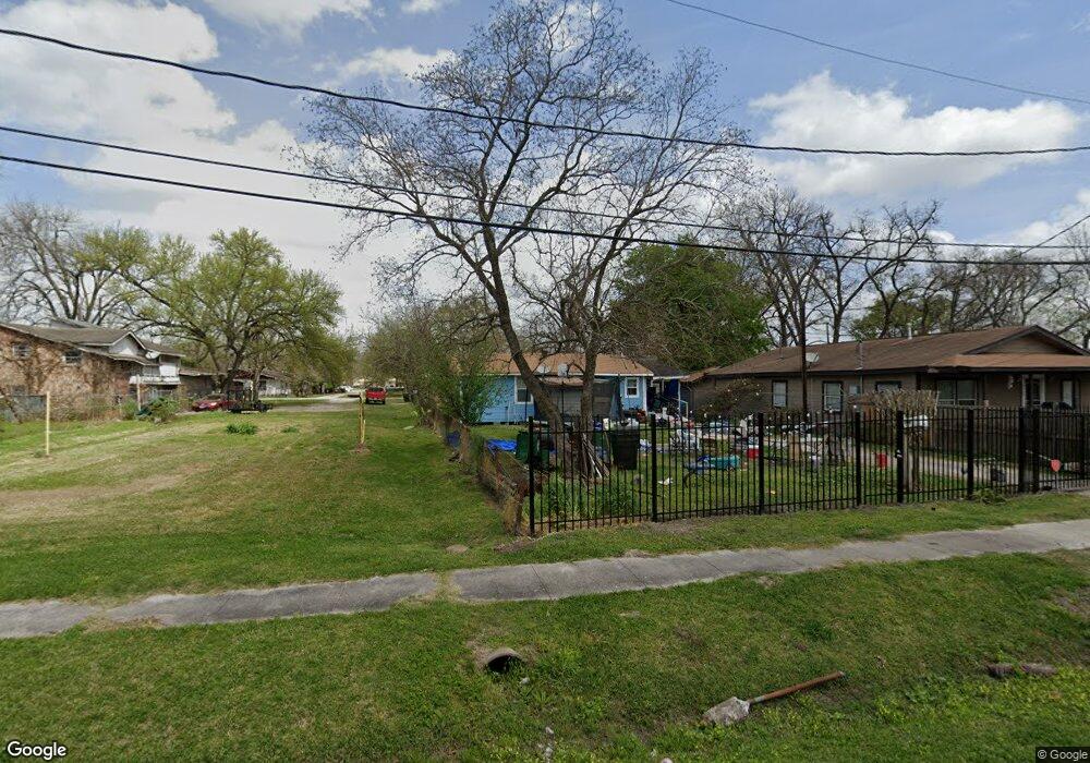 4701 Engleford St, Houston, TX 77026 - photo 1