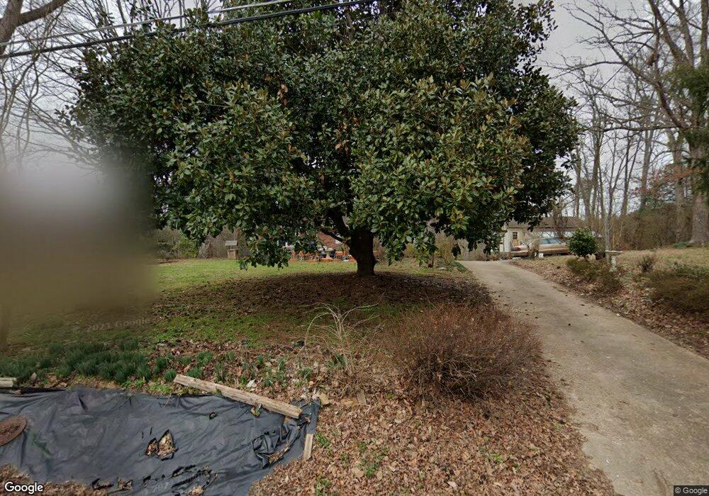 427 Highland View Dr, Knoxville, TN 37920 - photo 1