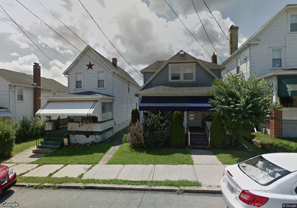 323 Walnut St, Vandergrift, PA 15690 - photo 1