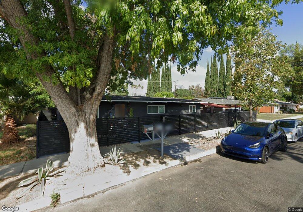 7833 Bothwell Rd unit B, Reseda, CA 91335 - photo 1