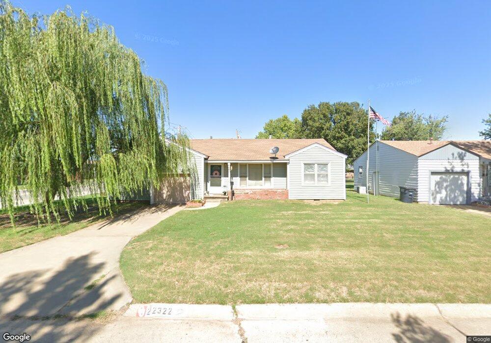 2322 W Maple Ave, Enid, OK 73703 - photo 1