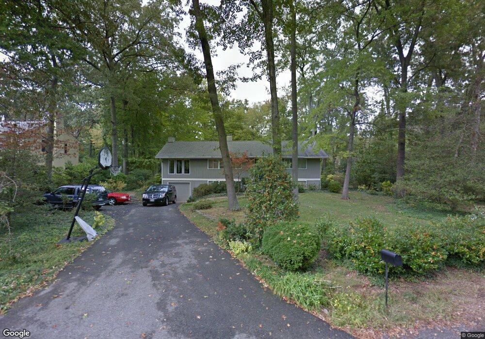 1112 Custis St, Alexandria, VA 22308 - photo 1