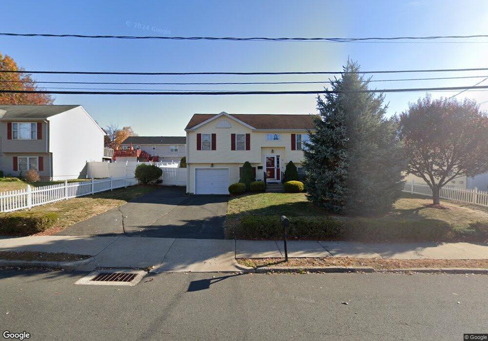 30 Stonegate Rd, New Britain, CT 06053 - photo 1