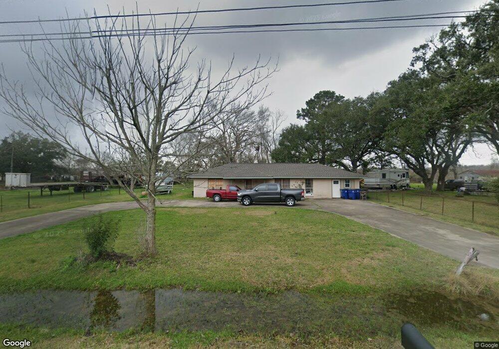 425 County Road 142, Alvin, TX 77511 - photo 1