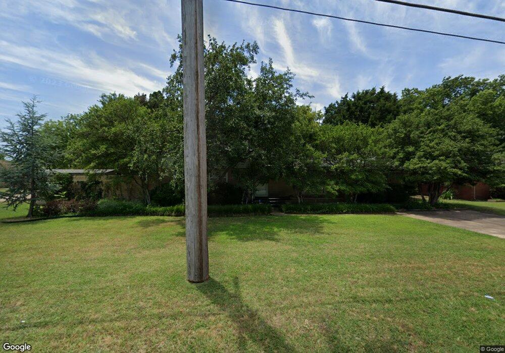 1202 W Elder Ave, Duncan, OK 73533 - photo 1