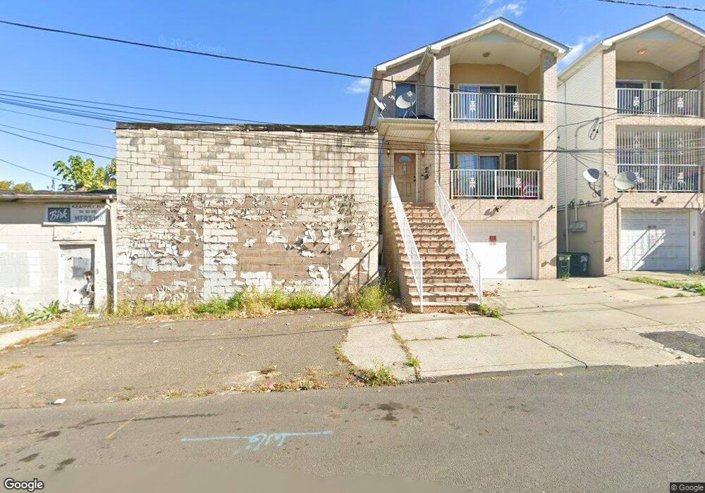 218 Kearney Ave unit Duplex, Jersey City, NJ 07305 - photo 1
