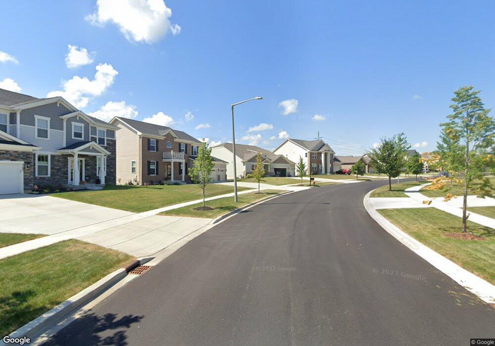 1145 Kingsmill Dr, Algonquin, IL 60102 - photo 1