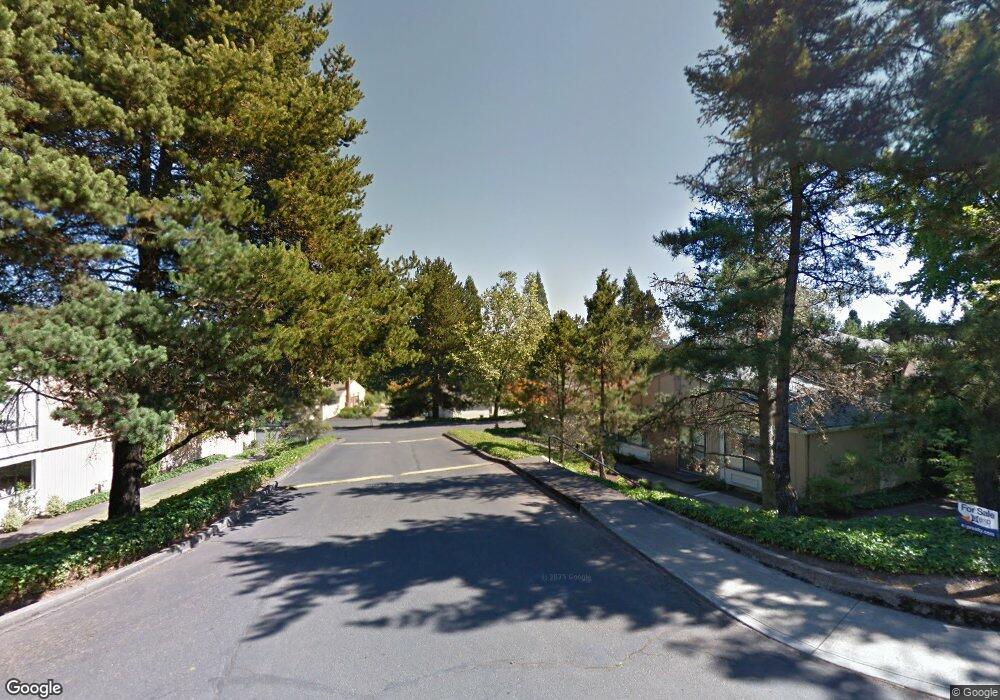 1484 Bonniebrae Dr, Lake Oswego, OR 97034 - photo 1