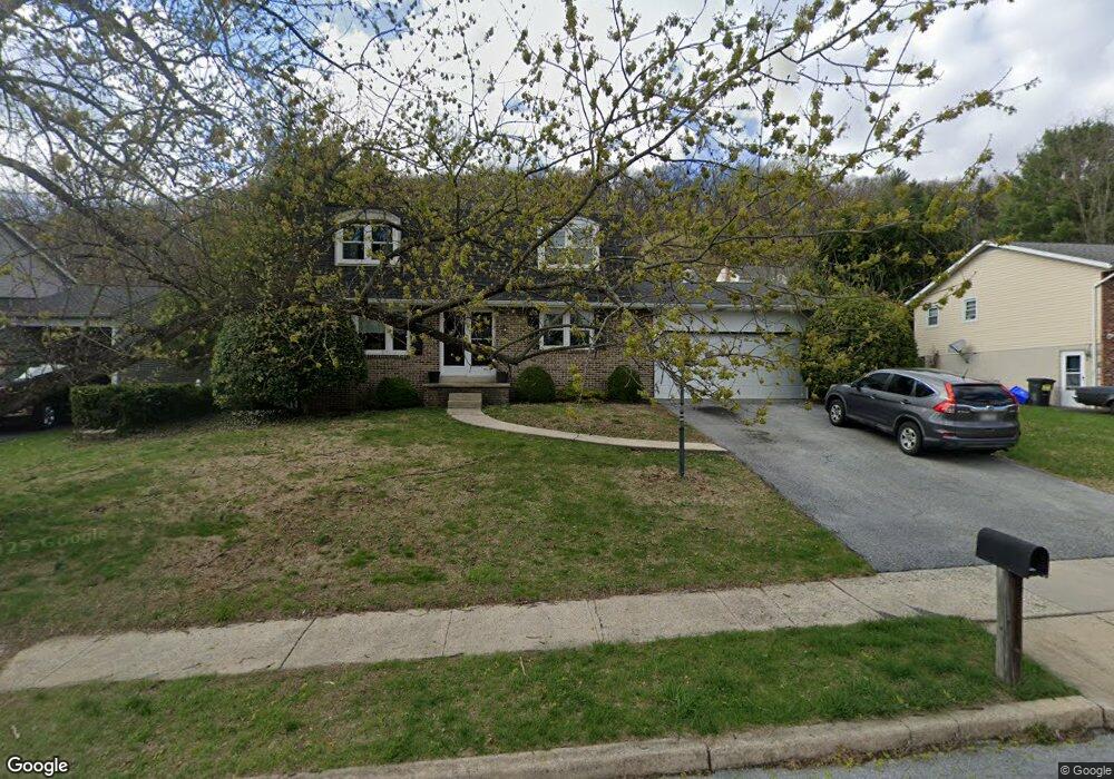 15 Ironstone Dr, Reading, PA 19606 - photo 1