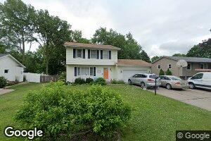 118 Park Lane Cir, Eldridge, IA 52748