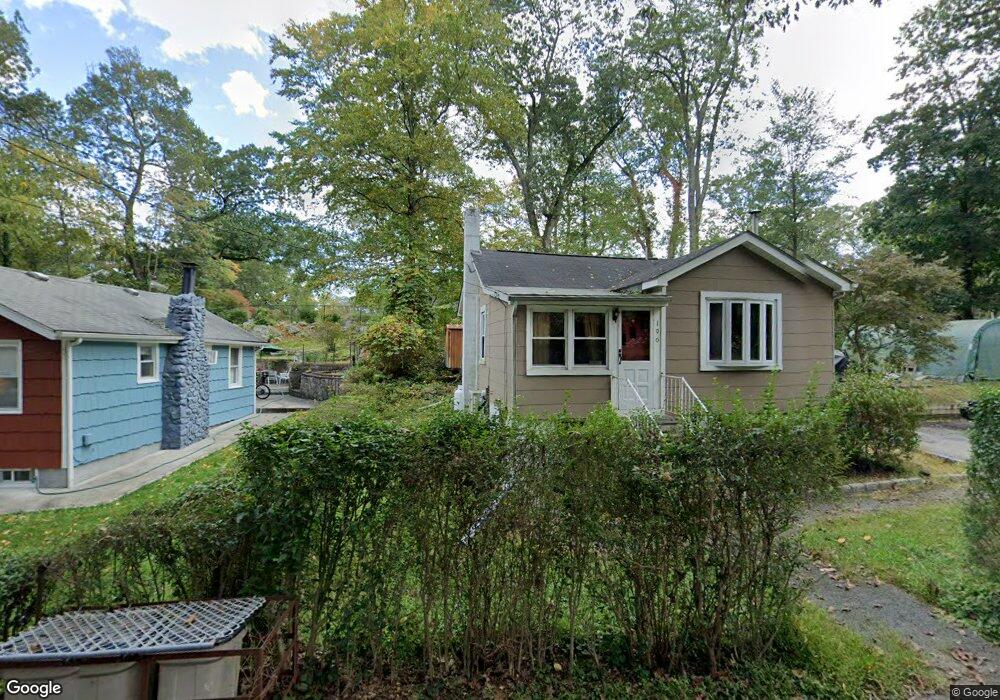 196 Walnut Rd, Lake Peekskill, NY 10537 - photo 1