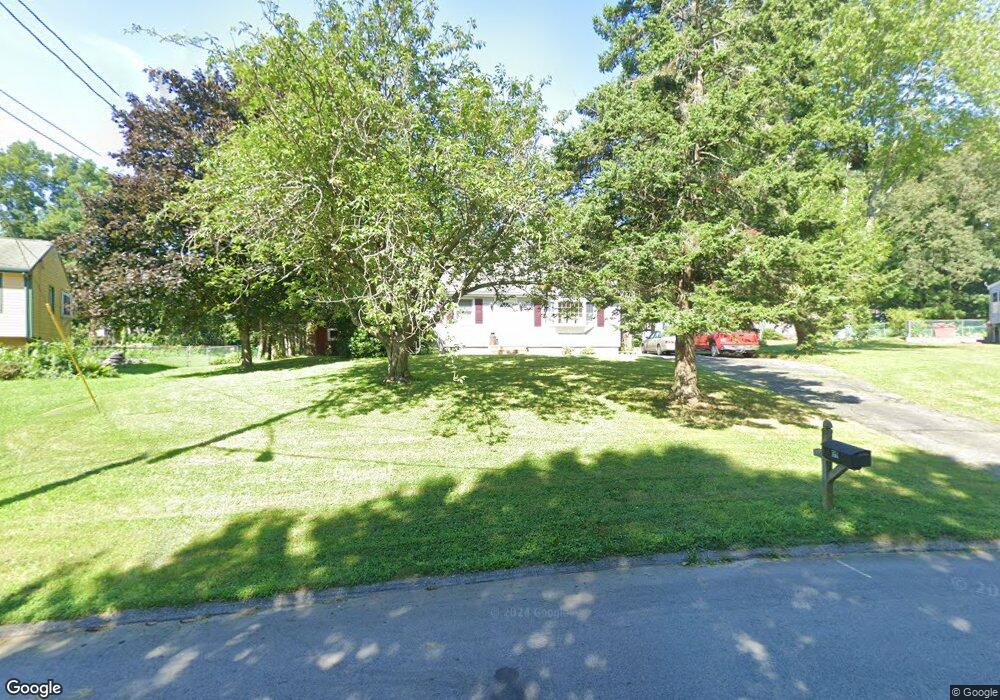 35 Knollcrest Rd, Norwich, CT 06360 - photo 1