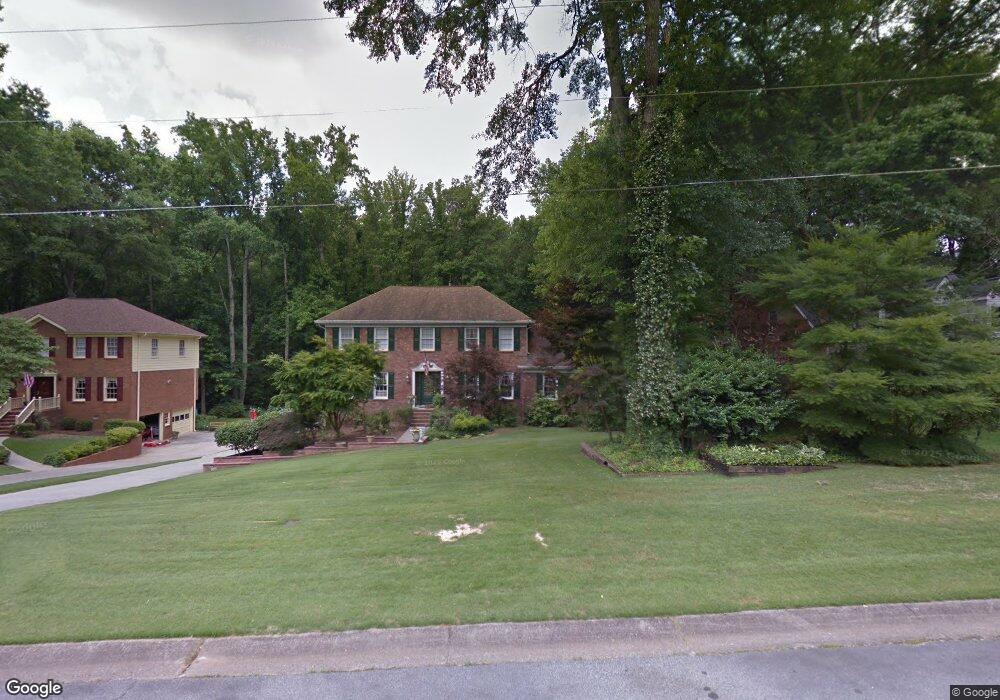 813 Ridgeview Dr SW, Lilburn, GA 30047 - photo 1