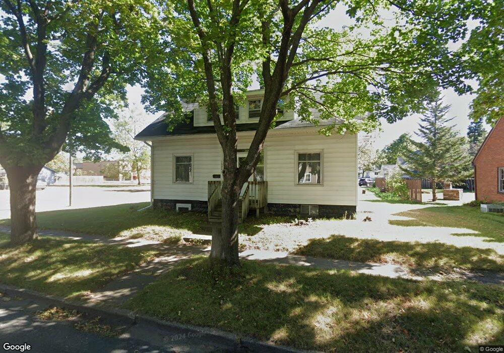 1602 8th St E, Menomonie, WI 54751 - photo 1