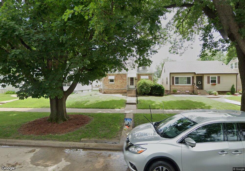 637 20th Ave SW, Cedar Rapids, IA 52404 - photo 1