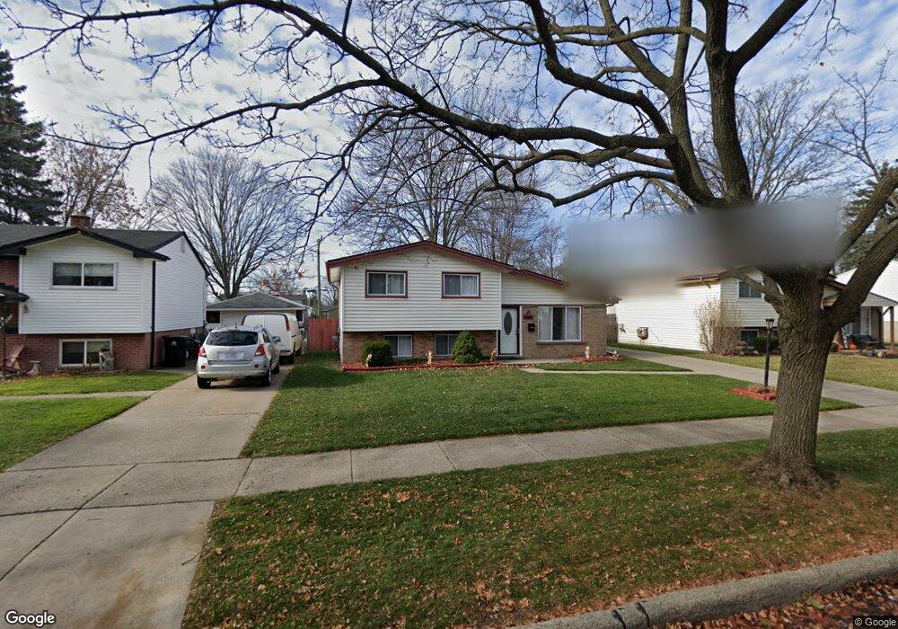 30623 Bluehill St, Roseville, MI 48066 - photo 1