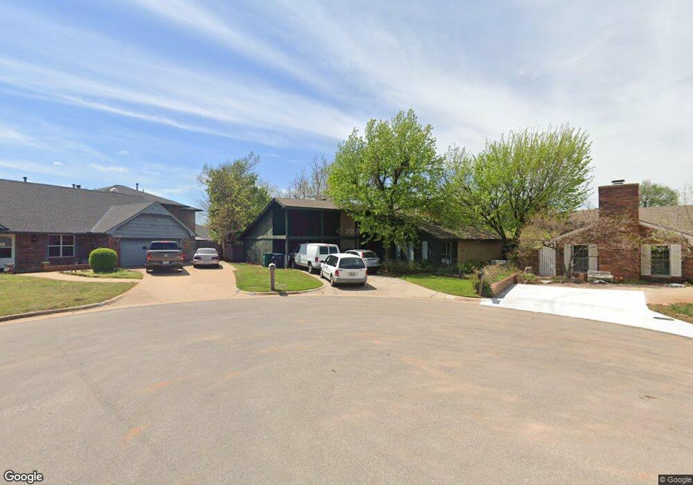 12105 N Greystone Cir, Oklahoma City, OK 73120 - photo 1