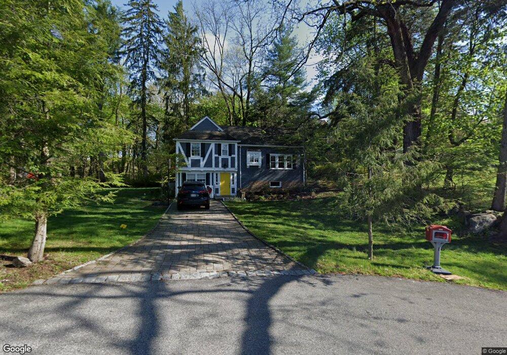 30 Elizabeth St, Chappaqua, NY 10514 - photo 1