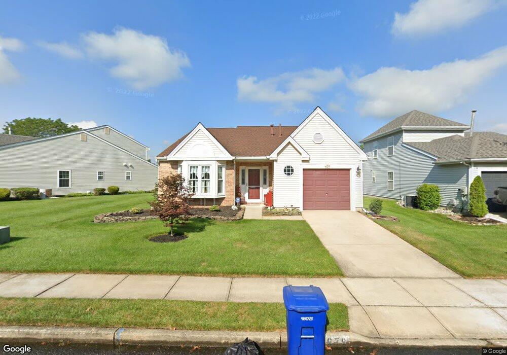 679 Cascade Dr S, Mount Laurel, NJ 08054 - photo 1