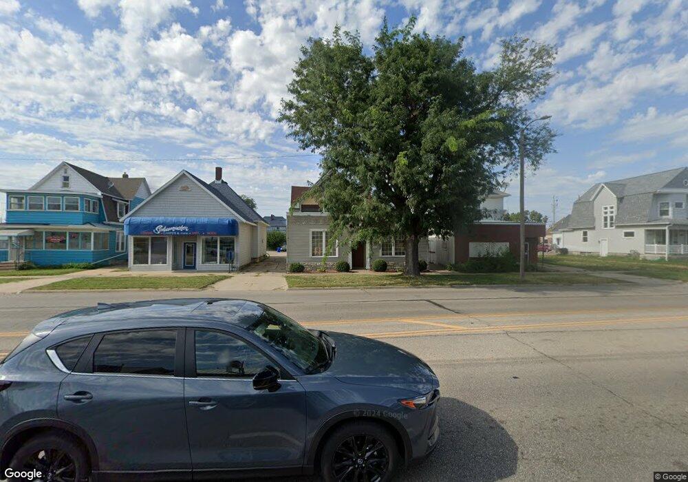 618 1st Ave NW, Cedar Rapids, IA 52405 - photo 1