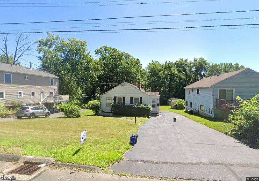 70 Sinclair St, Windsor, CT 06095 - photo 1