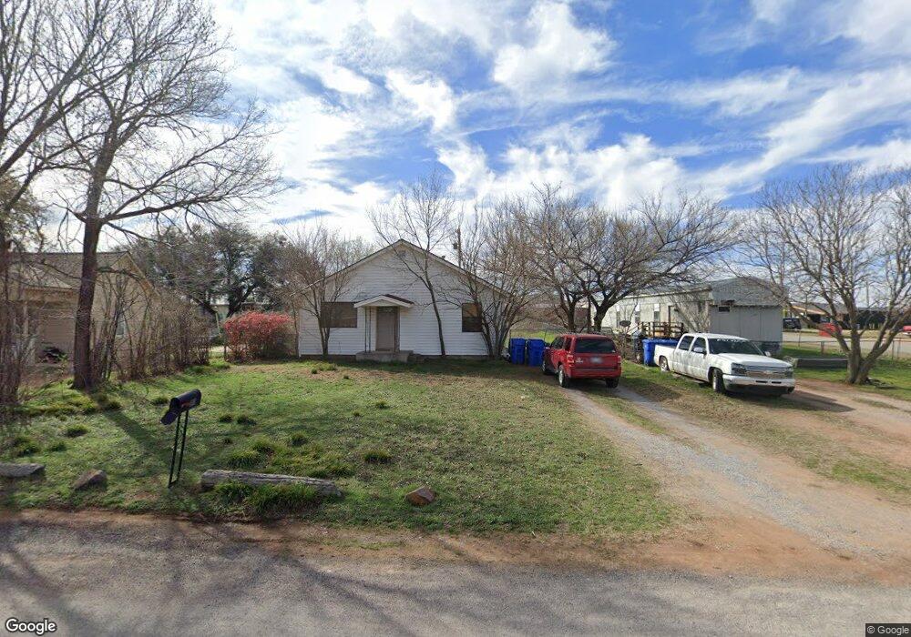 408 W G Ave, Cache, OK 73527 - photo 1