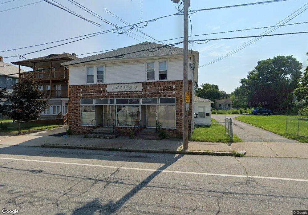 524 Providence St, Woonsocket, RI 02895 - photo 1