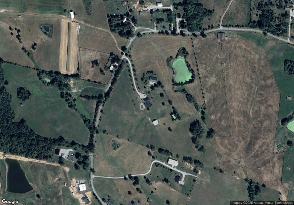 501 Davenport Rd, Harrodsburg, KY 40330 - photo 1