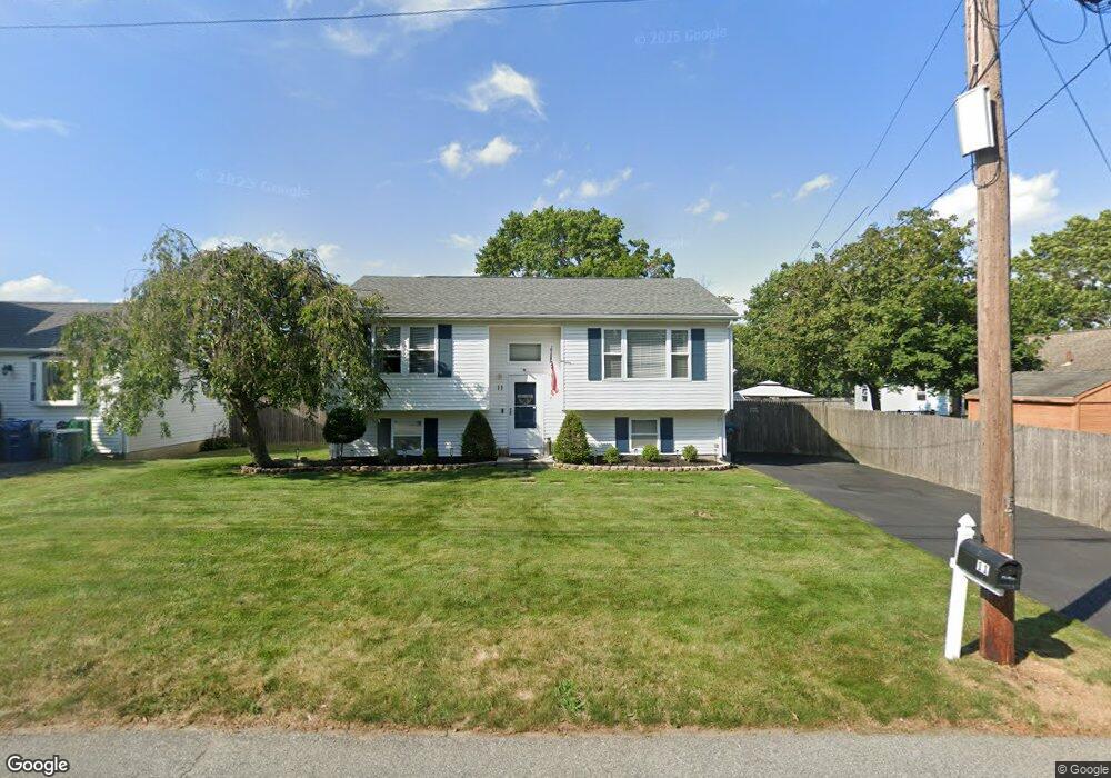 11 Maplehurst Ave, Warwick, RI 02889 - photo 1