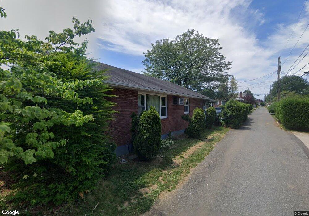 414 S 24th St unit 416, Allentown, PA 18104 - photo 1