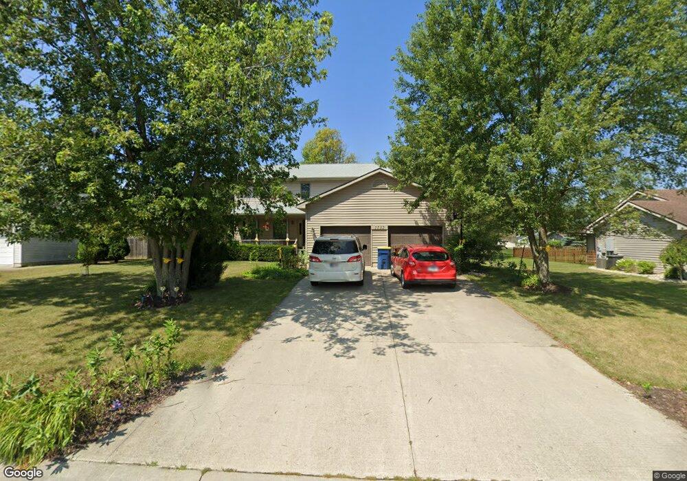 1532 Highland Ct, Bluffton, IN 46714 - photo 1