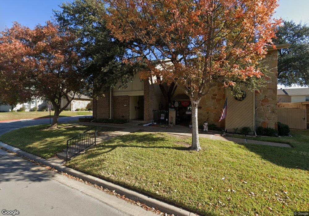315 Oak Shadow Cir, Bedford, TX 76021 - photo 1