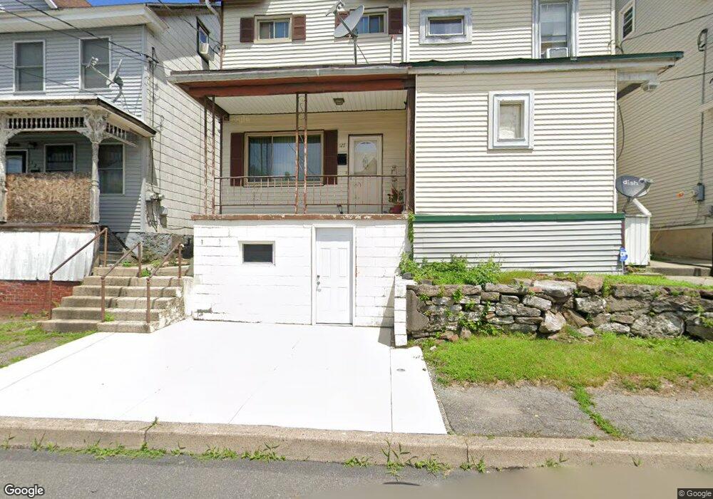 127 Clay St, Tamaqua, PA 18252 - photo 1