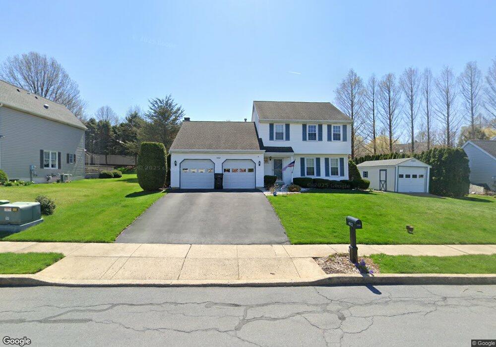 4902 Briarwood Cir, Reading, PA 19606 - photo 1