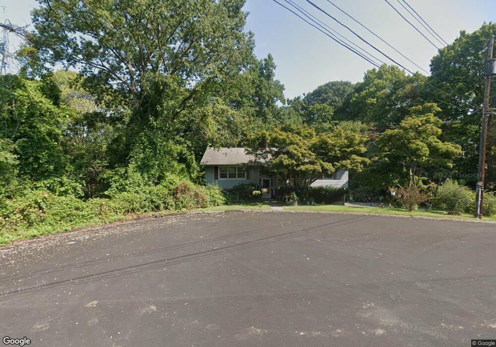 4 Louis Ln, Croton On Hudson, NY 10520 - photo 1