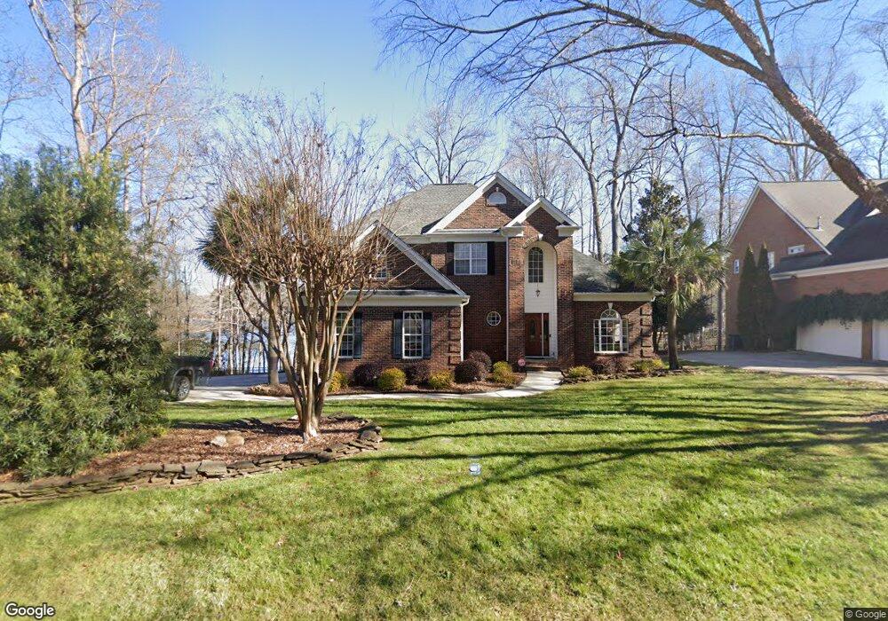 920 Thorn Ridge Ln, Clover, SC 29710 - photo 1